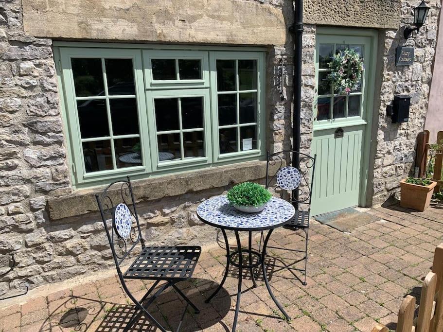 Gorgeous Cozy Cottage With A Heritage Feel, Walks, Pubs & Wood Burner Tideswell Exterior photo
